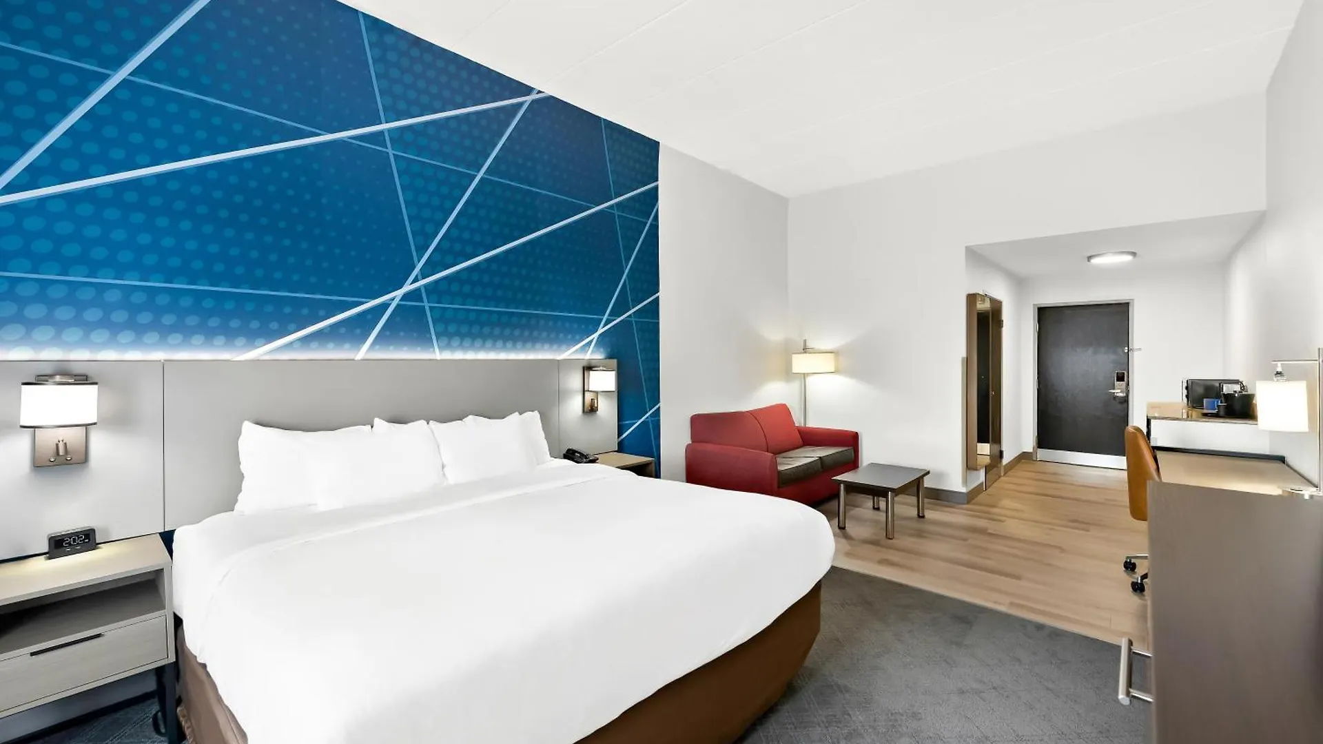 Comfort Suites Columbus Hotel
